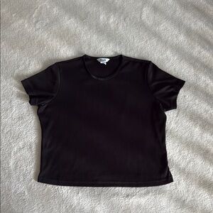 Alia Petites Black Ribbed S/S Shirt